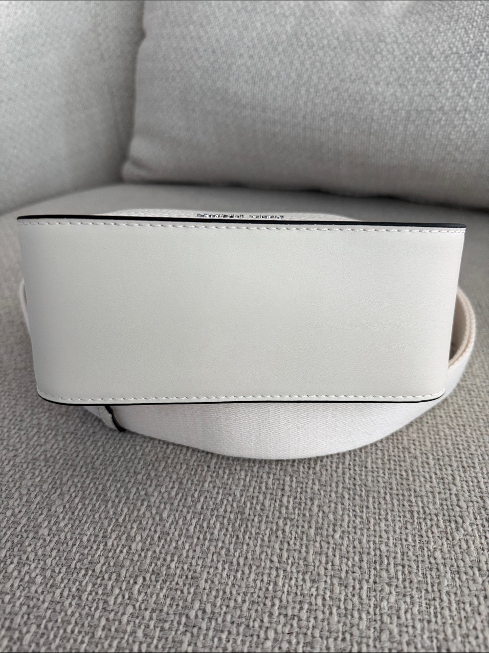 BNNW Calvin Klein Fay White Pebbled Crossbody Bag - Picture 4 of 6